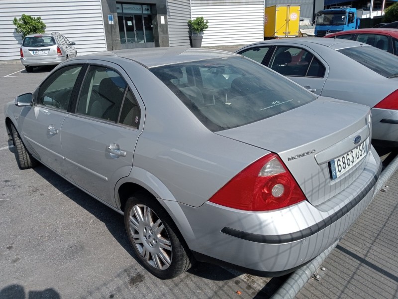 ford mondeo iii sedán (b4y) del año 2004
