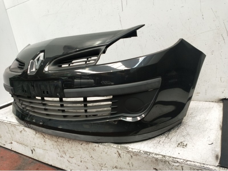 Recambio de paragolpes delantero para renault clio iii (br0/1, cr0/1) 1.2 16v (br02, br0j, br11, cr02, cr0j, cr11) referencia OE
