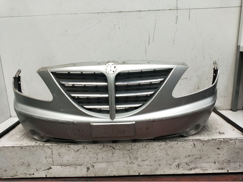 Recambio de paragolpes delantero para ssangyong rodius i 2.7 xdi referencia OEM IAM   2005