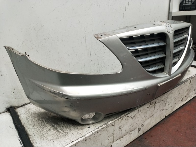 Recambio de paragolpes delantero para ssangyong rodius i 2.7 xdi referencia OEM IAM   2005