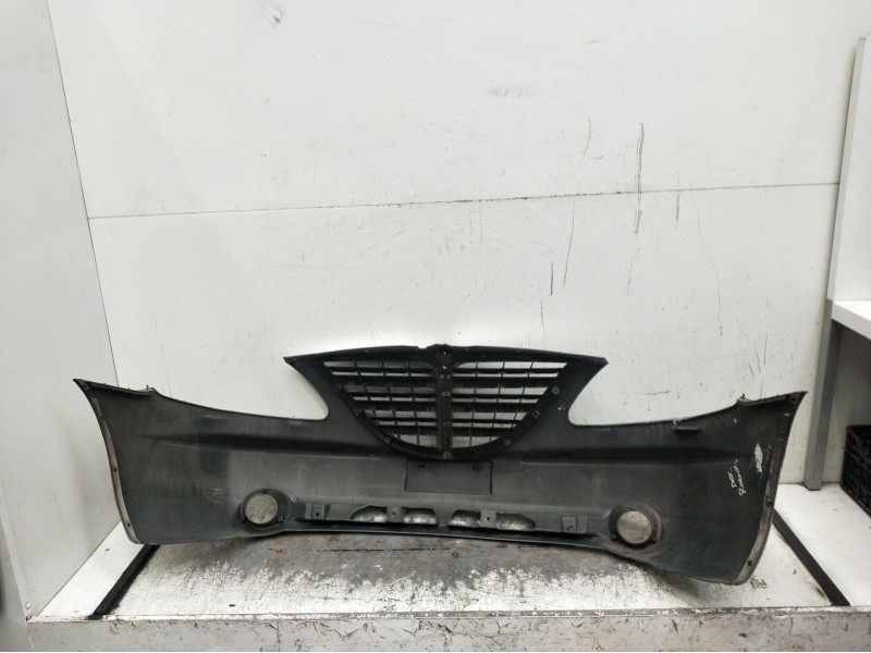 Recambio de paragolpes delantero para ssangyong rodius i 2.7 xdi referencia OEM IAM   2005