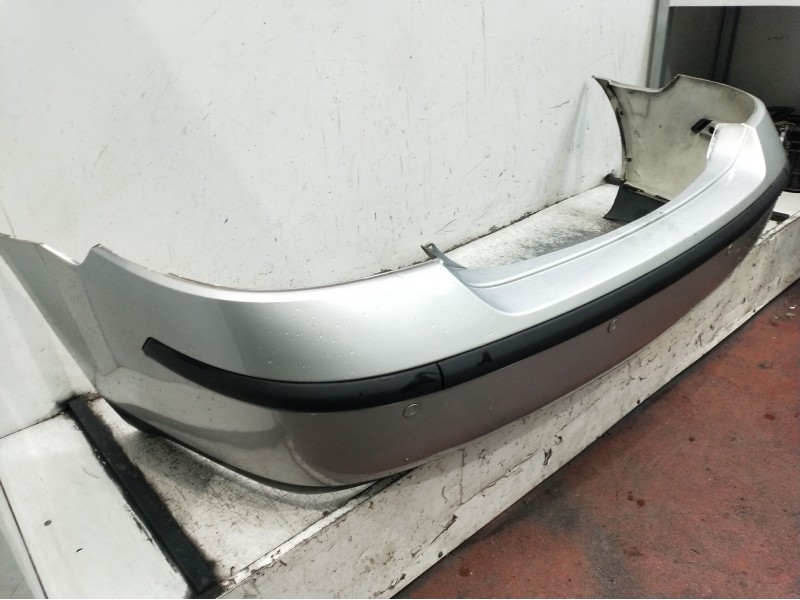 Recambio de paragolpes trasero para ford mondeo iii sedán (b4y) 2.0 tdci referencia OEM IAM   2001