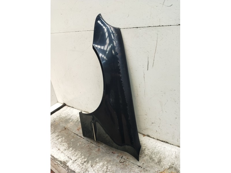 Recambio de aleta delantera derecha para mercedes-benz clase c (w203) c 270 cdi (203.016) referencia OEM IAM   2000