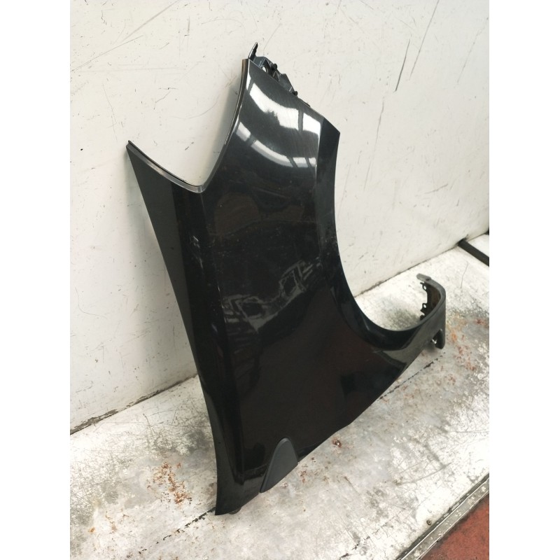 Recambio de aleta delantera derecha para renault clio iii (br0/1, cr0/1) 1.2 16v (br02, br0j, br11, cr02, cr0j, cr11) referencia