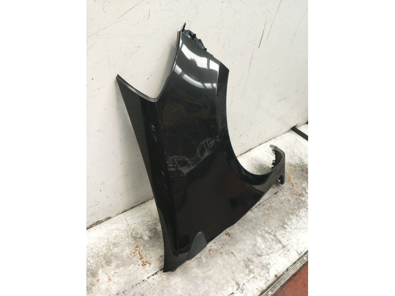 Recambio de aleta delantera derecha para renault clio iii (br0/1, cr0/1) 1.2 16v (br02, br0j, br11, cr02, cr0j, cr11) referencia