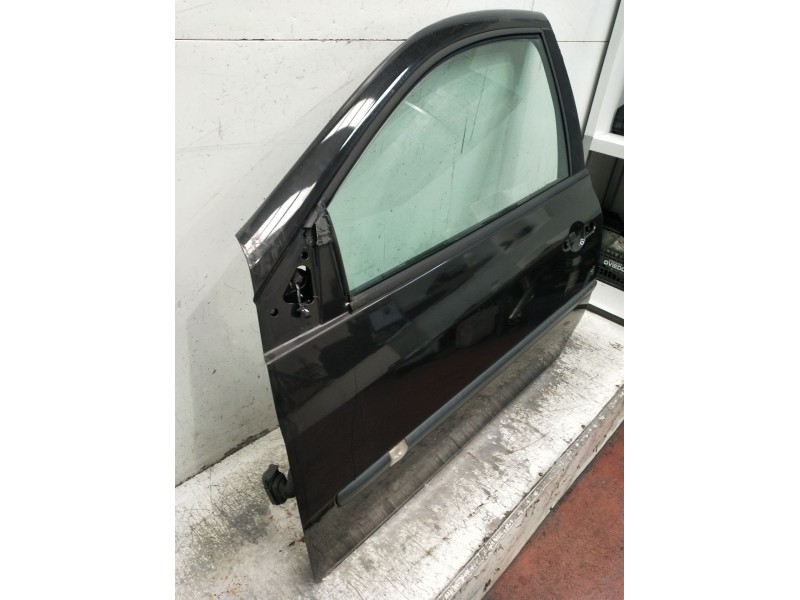 Recambio de puerta delantera izquierda para renault clio iii (br0/1, cr0/1) 1.2 16v (br02, br0j, br11, cr02, cr0j, cr11) referen