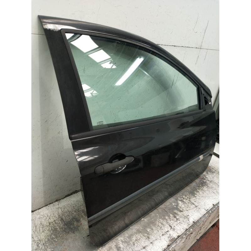 Recambio de puerta delantera derecha para renault clio iii (br0/1, cr0/1) 1.2 16v (br02, br0j, br11, cr02, cr0j, cr11) referenci