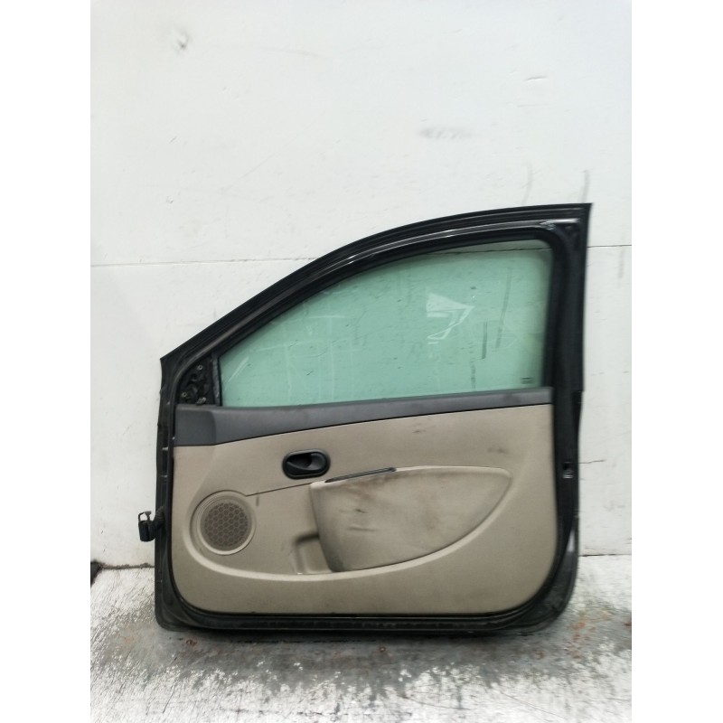 Recambio de puerta delantera derecha para renault clio iii (br0/1, cr0/1) 1.2 16v (br02, br0j, br11, cr02, cr0j, cr11) referenci