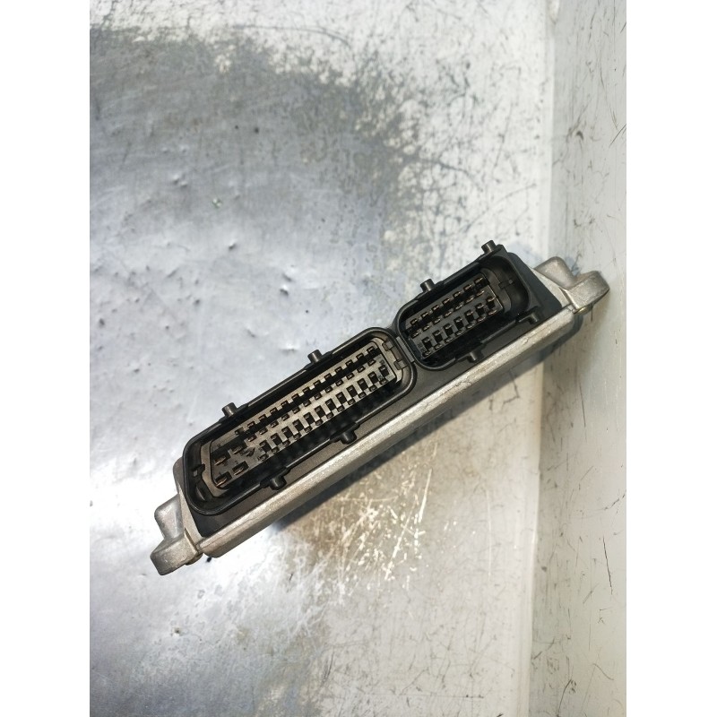 Recambio de centralita motor uce para volkswagen passat b3/b4 (3a2, 35i) 1.9 tdi referencia OEM IAM 0281001720 038906018 28SA366