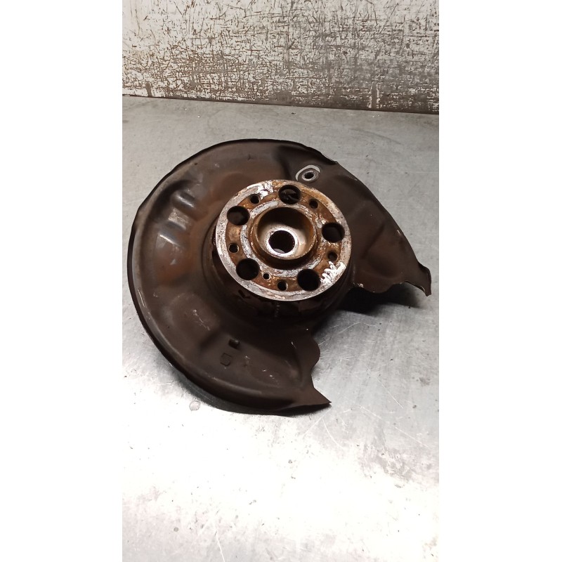 Recambio de mangueta trasera derecha para mercedes-benz clase c (w203) c 270 cdi (203.016) referencia OEM IAM A2030405  00