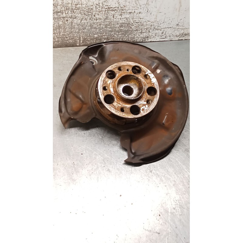 Recambio de mangueta trasera izquierda para mercedes-benz clase c (w203) c 270 cdi (203.016) referencia OEM IAM A2030505  00