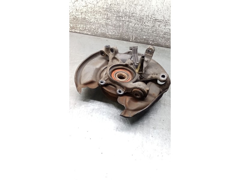 Recambio de mangueta trasera izquierda para mercedes-benz clase c (w203) c 270 cdi (203.016) referencia OEM IAM A2030505  00