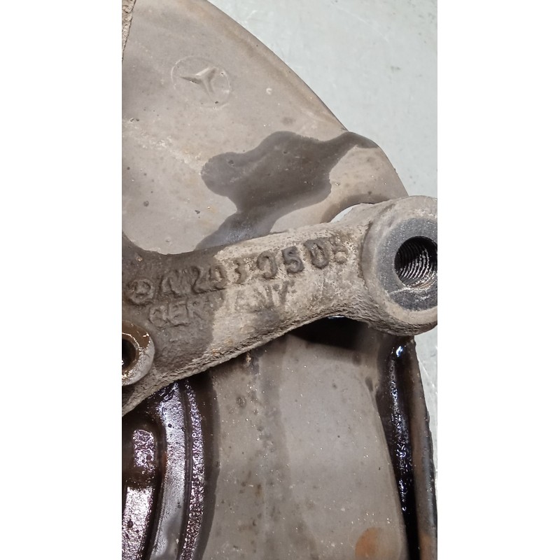 Recambio de mangueta trasera izquierda para mercedes-benz clase c (w203) c 270 cdi (203.016) referencia OEM IAM A2030505  00