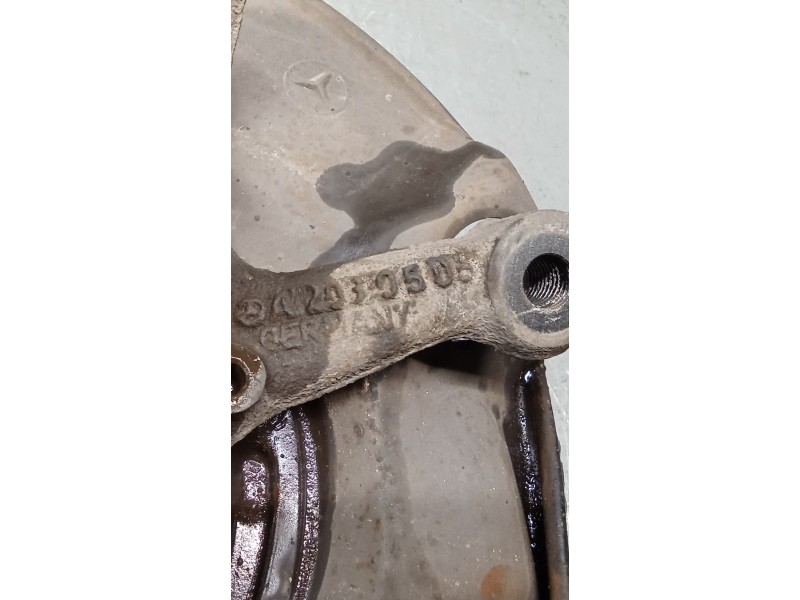 Recambio de mangueta trasera izquierda para mercedes-benz clase c (w203) c 270 cdi (203.016) referencia OEM IAM A2030505  00