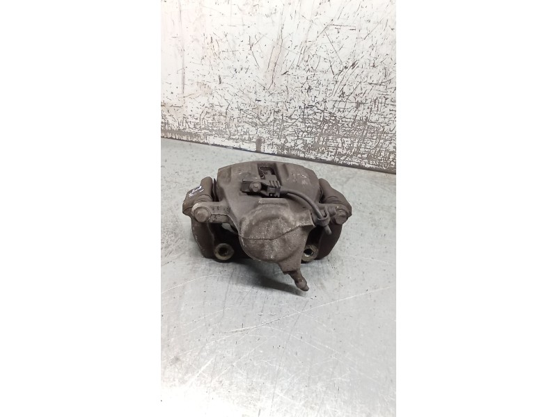 Recambio de pinza freno delantera izquierda para mercedes-benz clase c (w203) c 270 cdi (203.016) referencia OEM IAM  LUCAS 00