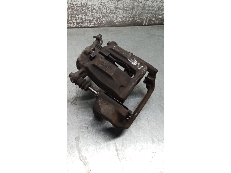 Recambio de pinza freno delantera derecha para mercedes-benz clase c (w203) c 270 cdi (203.016) referencia OEM IAM  LUCAS 00