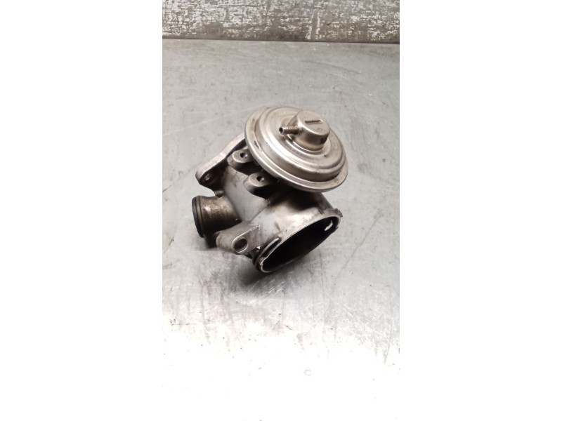 Recambio de valvula egr para mercedes-benz clase c (w203) c 270 cdi (203.016) referencia OEM IAM A6110900754 72293105 00