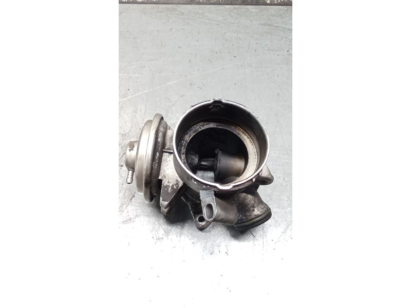Recambio de valvula egr para mercedes-benz clase c (w203) c 270 cdi (203.016) referencia OEM IAM A6110900754 72293105 00