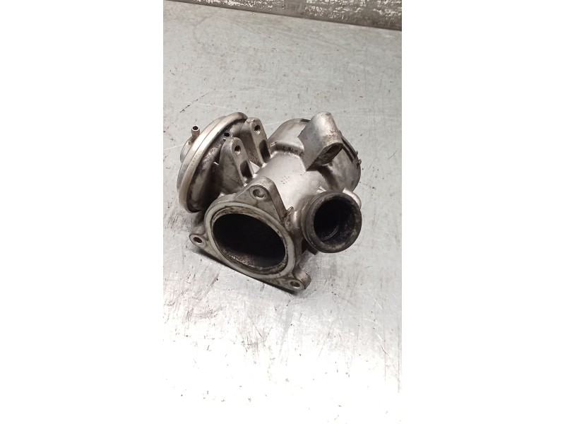 Recambio de valvula egr para mercedes-benz clase c (w203) c 270 cdi (203.016) referencia OEM IAM A6110900754 72293105 00