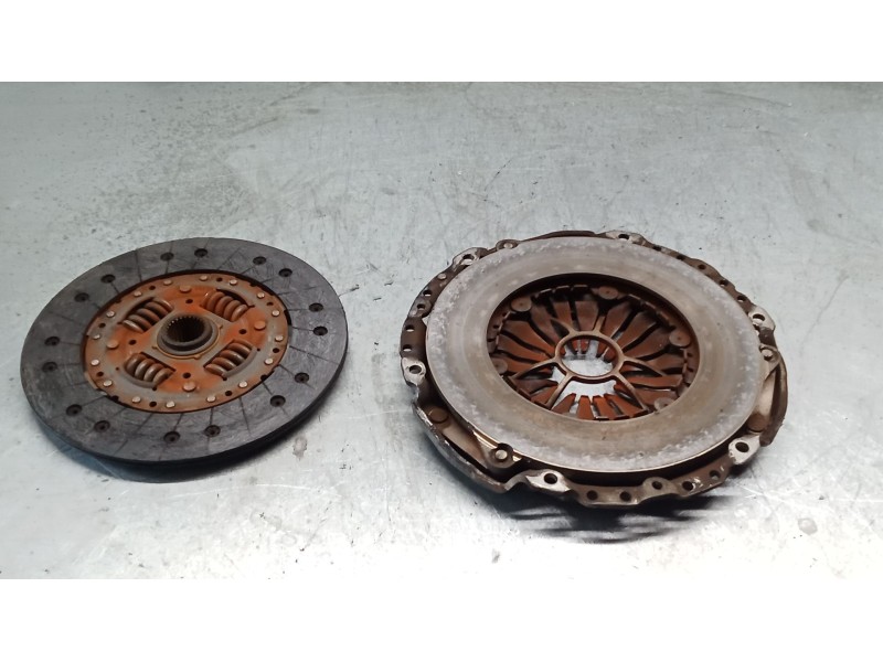 Recambio de kit embrague para mercedes-benz clase c (w203) c 270 cdi (203.016) referencia OEM IAM A0002523205  00