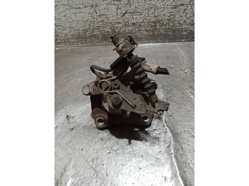 Recambio de pinza freno delantera derecha para volkswagen golf v (1k1) 1.9 tdi referencia OEM IAM   03