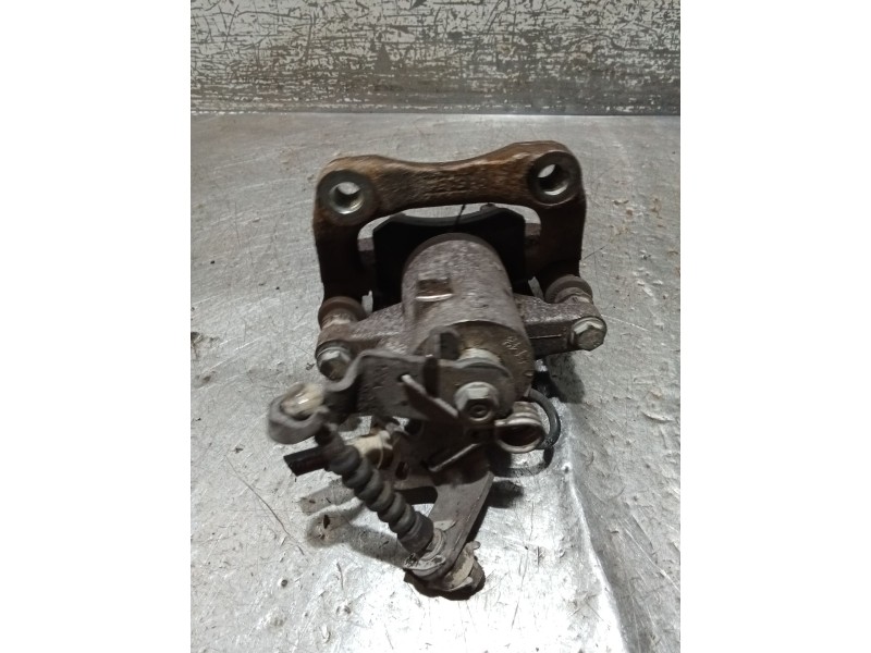 Recambio de pinza freno delantera derecha para volkswagen golf v (1k1) 1.9 tdi referencia OEM IAM   03