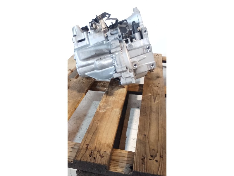 Recambio de caja cambios para hyundai accent iii (mc) 1.4 gl referencia OEM IAM R61873 5V 276609