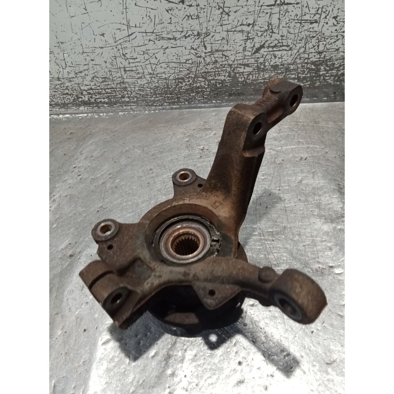 Recambio de mangueta delantera derecha para renault clio iii (br0/1, cr0/1) 1.2 16v (br02, br0j, br11, cr02, cr0j, cr11) referen