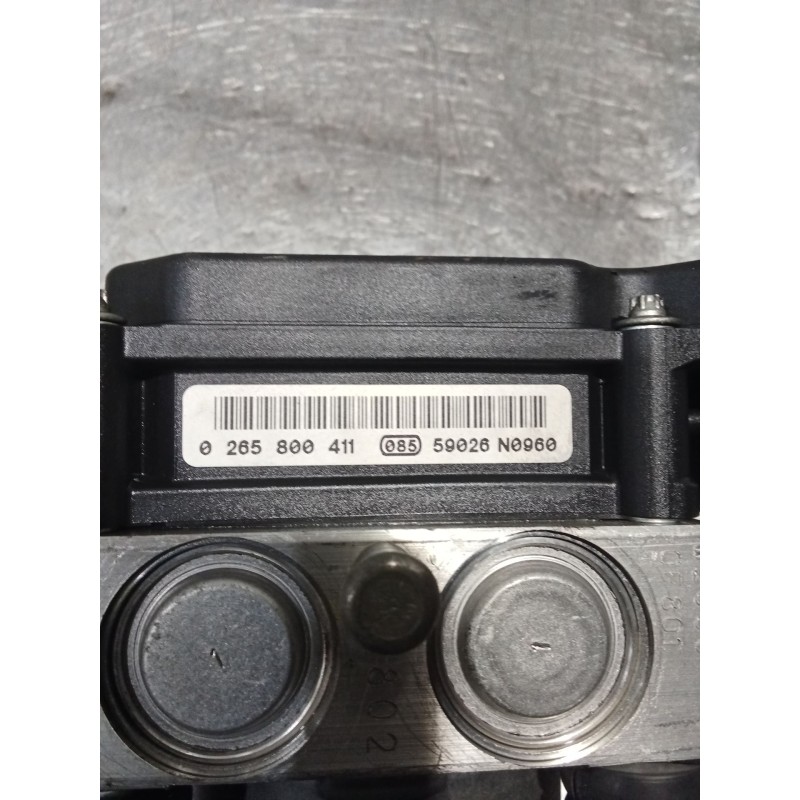 Recambio de abs para renault clio iii (br0/1, cr0/1) 1.2 16v (br02, br0j, br11, cr02, cr0j, cr11) referencia OEM IAM 0265800411 