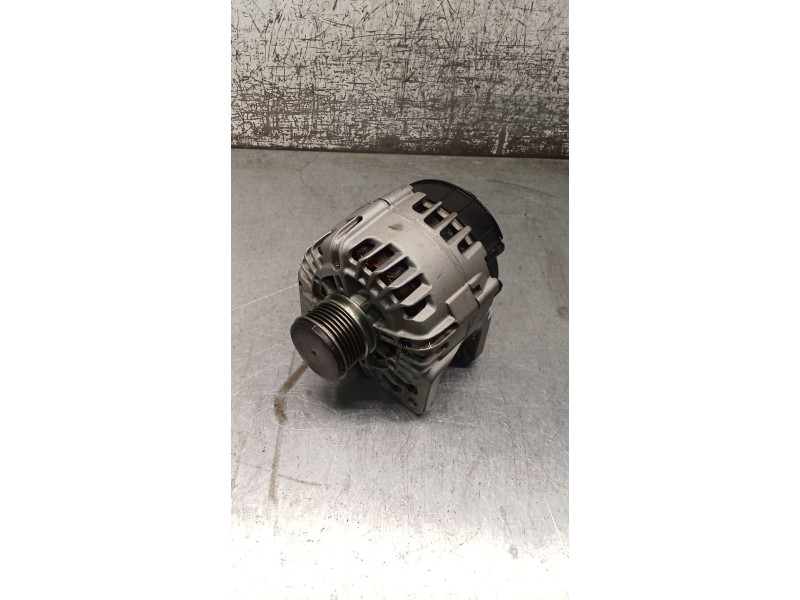 Recambio de alternador para renault scénic iii (jz0/1_) 1.5 dci referencia OEM IAM 231000026R TG15C146 09