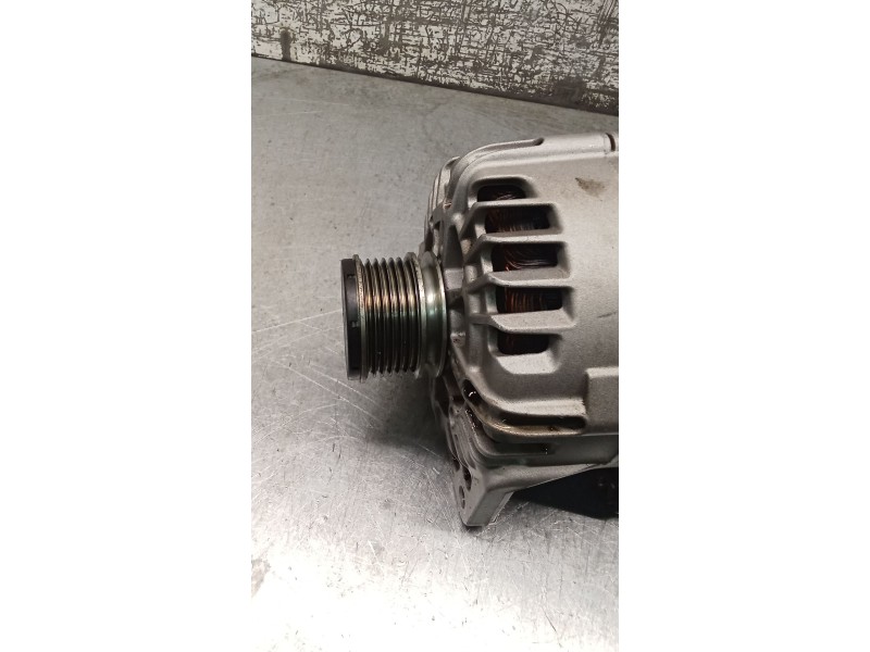 Recambio de alternador para renault scénic iii (jz0/1_) 1.5 dci referencia OEM IAM 231000026R TG15C146 09