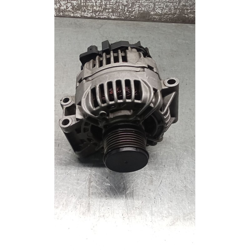 Recambio de alternador para renault megane i classic (la0/1_) 1.4 16v (la0d, la1h, la0w, la10) referencia OEM IAM 7711497138 012