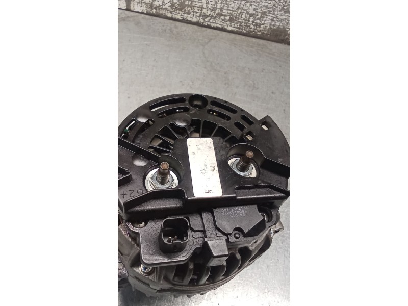 Recambio de alternador para renault megane i classic (la0/1_) 1.4 16v (la0d, la1h, la0w, la10) referencia OEM IAM 7711497138 012