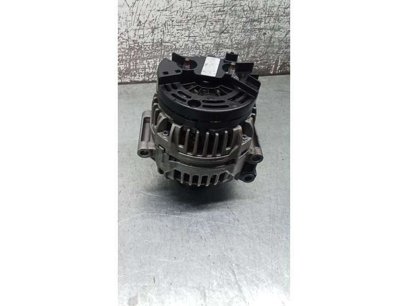 Recambio de alternador para renault megane i classic (la0/1_) 1.4 16v (la0d, la1h, la0w, la10) referencia OEM IAM 7711497138 012