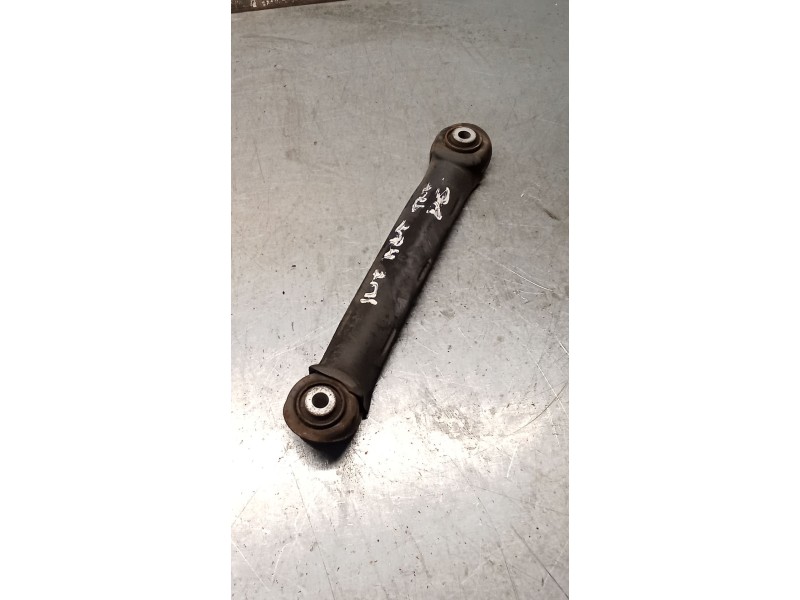 Recambio de brazo suspension inferior trasero derecho para mercedes-benz clase c (w203) c 270 cdi (203.016) referencia OEM IAM  