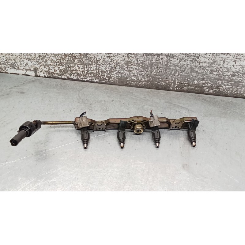 Recambio de rampa inyectora para toyota corolla (_e12_) 1.6 vvt-i (zze121_) referencia OEM IAM   04
