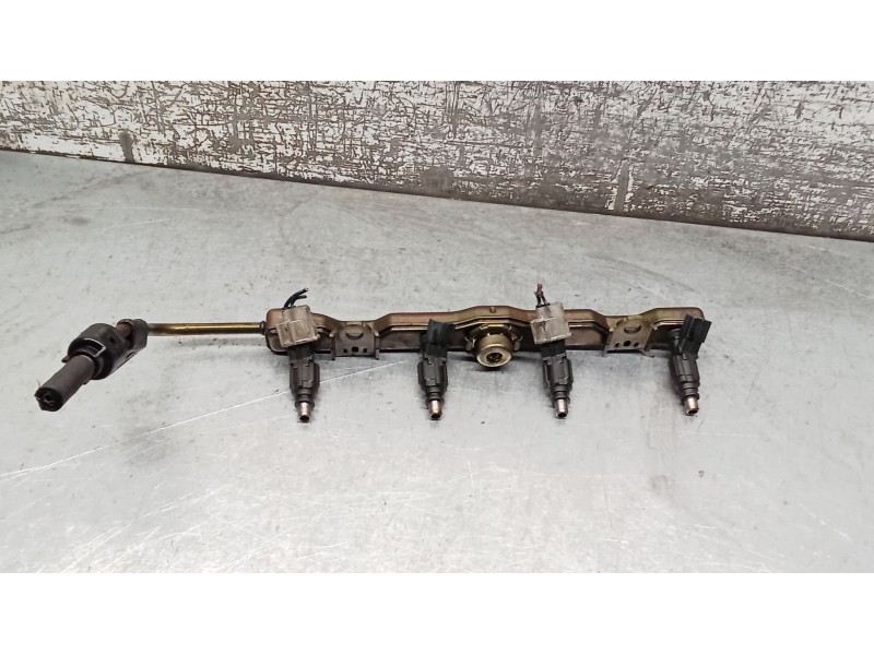 Recambio de rampa inyectora para toyota corolla (_e12_) 1.6 vvt-i (zze121_) referencia OEM IAM   04