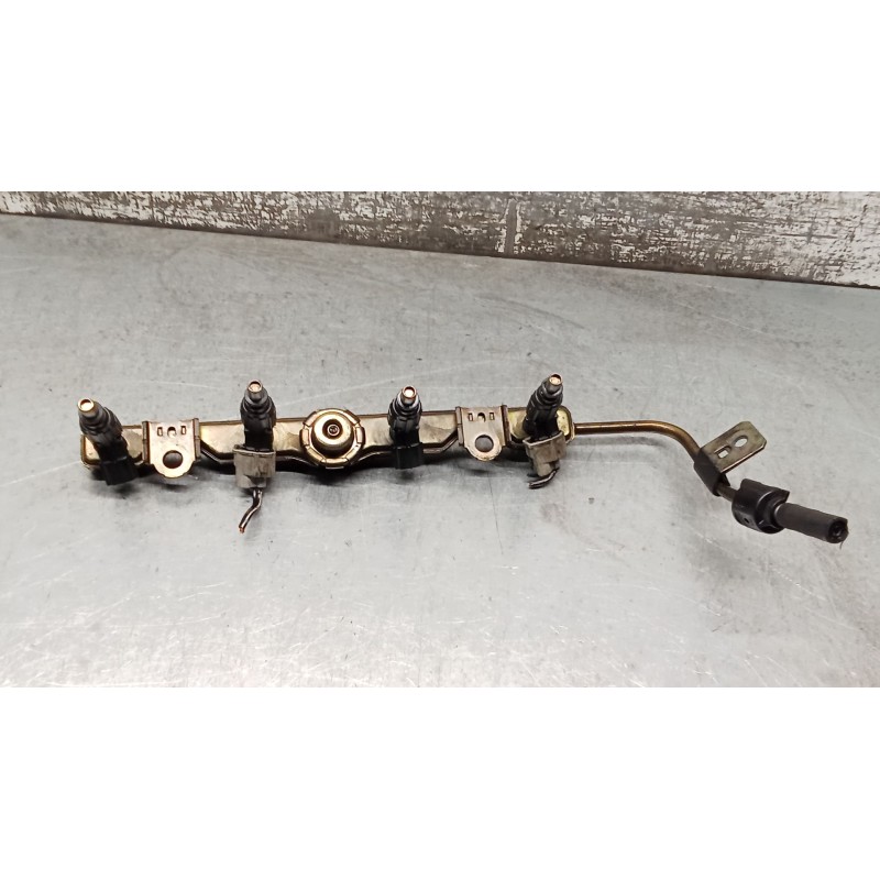Recambio de rampa inyectora para toyota corolla (_e12_) 1.6 vvt-i (zze121_) referencia OEM IAM   04