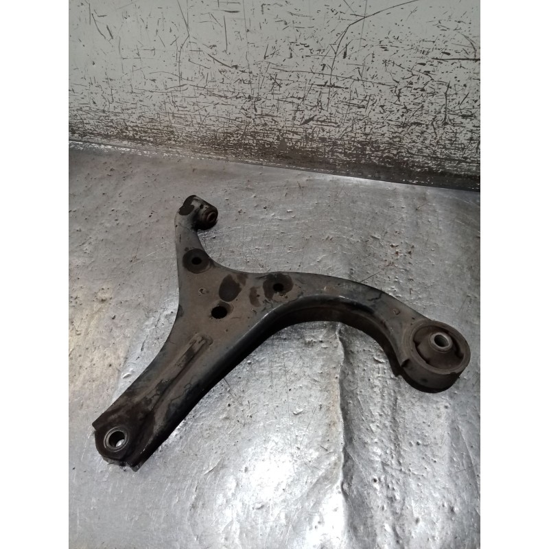 Recambio de brazo suspension inferior delantero derecho para hyundai accent iii (mc) 1.4 gl referencia OEM IAM   