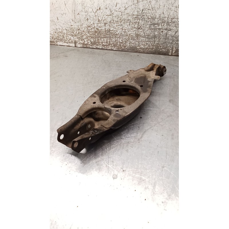Recambio de brazo suspension inferior trasero derecho para mercedes-benz clase c (w203) c 270 cdi (203.016) referencia OEM IAM  