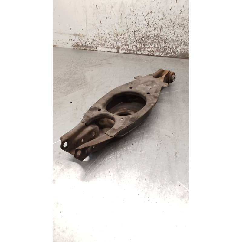Recambio de brazo suspension inferior trasero izquierdo para mercedes-benz clase c (w203) c 270 cdi (203.016) referencia OEM IAM