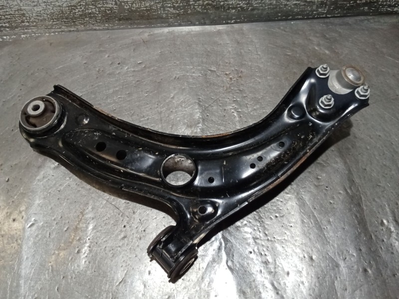 Recambio de brazo suspension inferior delantero derecho para volkswagen t-roc (a11, d11) 2.0 tdi scr referencia OEM IAM 5WA40715
