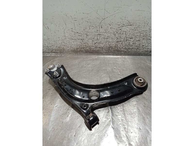 Recambio de brazo suspension inferior delantero izquierdo para volkswagen t-roc (a11, d11) 2.0 tdi scr referencia OEM IAM 5WA407
