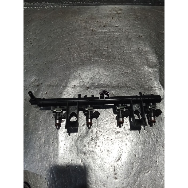Recambio de rampa inyectora para renault clio iii (br0/1, cr0/1) 1.2 16v (br02, br0j, br11, cr02, cr0j, cr11) referencia OEM IAM