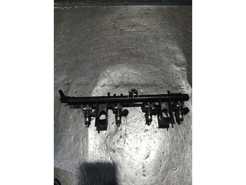 Recambio de rampa inyectora para renault clio iii (br0/1, cr0/1) 1.2 16v (br02, br0j, br11, cr02, cr0j, cr11) referencia OEM IAM