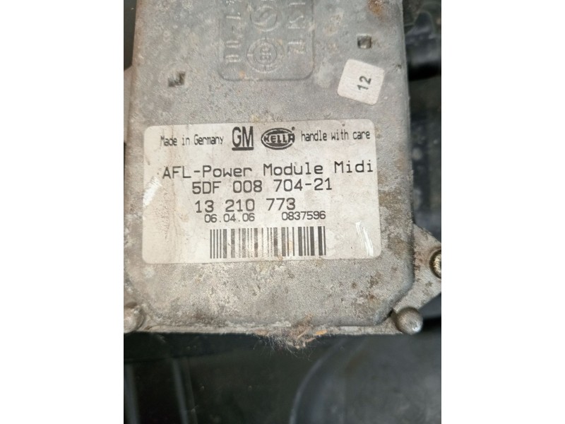 Recambio de faro izquierdo para opel astra h gtc (a04) 1.9 cdti (l08) referencia OEM IAM 5DV00829000 5DF00870421 13210773 XENON