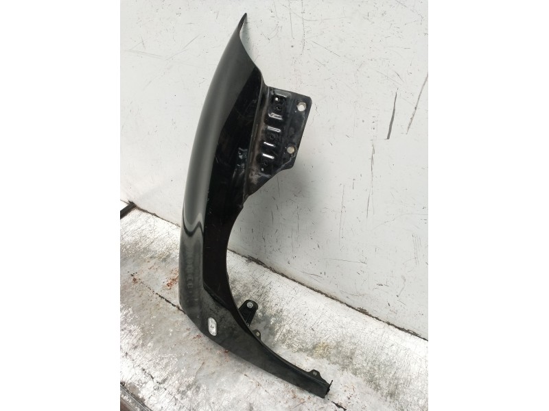 Recambio de aleta delantera derecha para seat ibiza iii (6l1) 1.4 16v referencia OEM IAM   2002