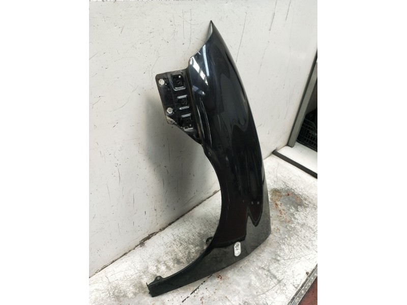 Recambio de aleta delantera izquierda para seat ibiza iii (6l1) 1.4 16v referencia OEM IAM   2002
