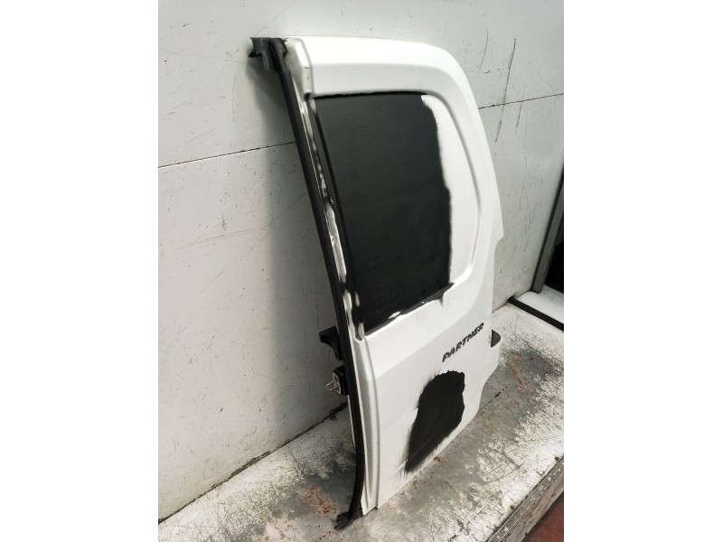 Recambio de puerta trasera derecha para peugeot partner furgoneta/monovolumen 1.6 hdi / bluehdi 75 referencia OEM IAM  5P 2012