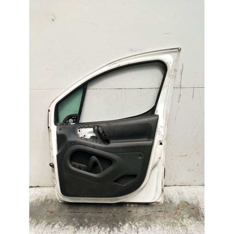 Recambio de puerta delantera derecha para peugeot partner furgoneta/monovolumen 1.6 hdi / bluehdi 75 referencia OEM IAM  5P 2012